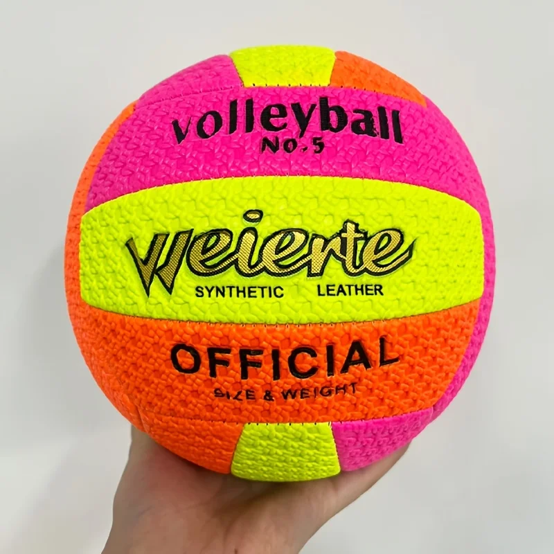 

1 шт. волейбольный мяч из ПВХ, прочный и дышащий, для тренировок как в помещении, так и на улице.