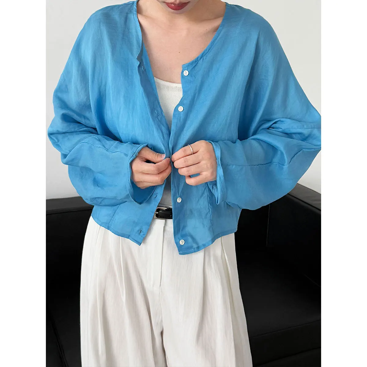 

Simple Round Neck Sunscreen Shirt Women's Summer New Ramie Short Top Thin Coat