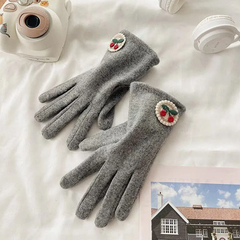 

Korean Cute Cherry Embroidery Wool Full Finger Plus Velvet Thick Touch Screen Cashmere Gloves Winter Outdoor Driving Warm Mitten