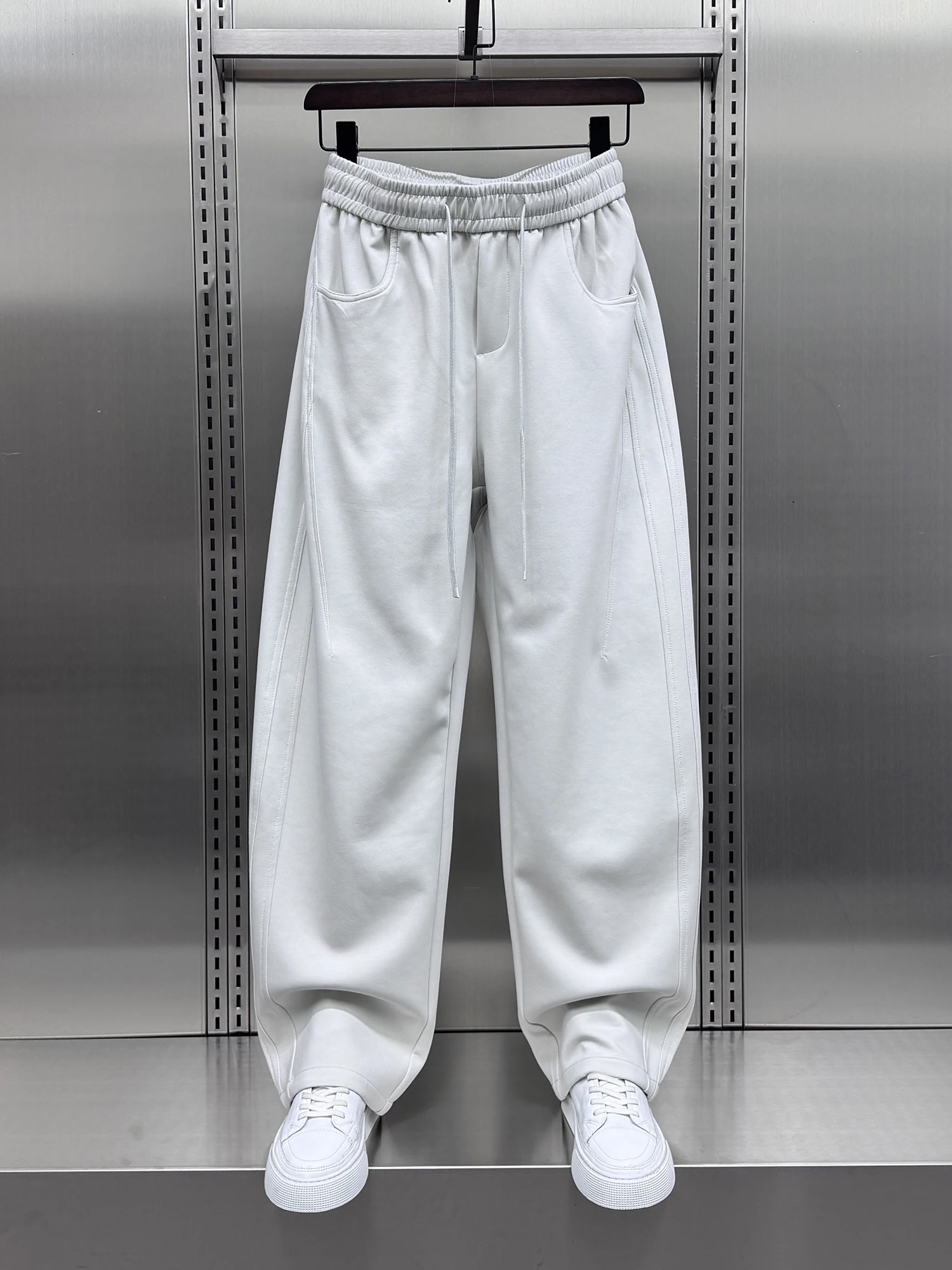 

Spring 2025 Men's Casual Loose Faion Pants Straight Leg Sport Sweatpants Drapey Versatile American Sle Trendy Youthwear