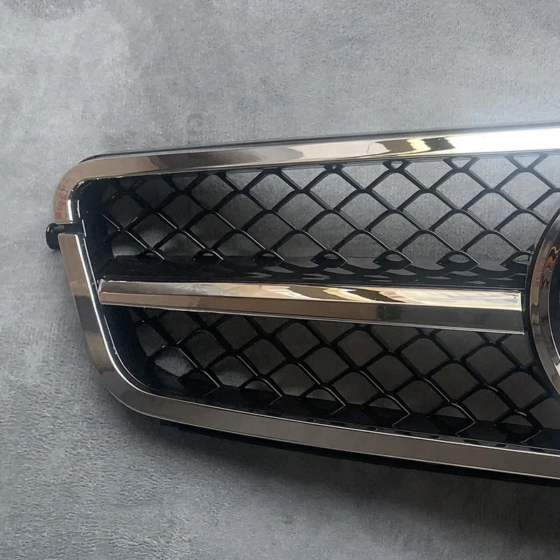 Front Grille For Mercedes Benz W204 C Class AMG Style 2008-2014 C180 C200 C250  C300 C350 Tuning  Front Grill ABS Bumper Grille view 4