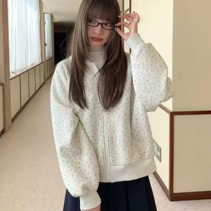 

Новая женская толстовка в корейском стиле с цветочным принтом, с капюшоном, из мягкой ткани, на молнии, свободного кроя, для ранней весны, в стиле Харадзюку