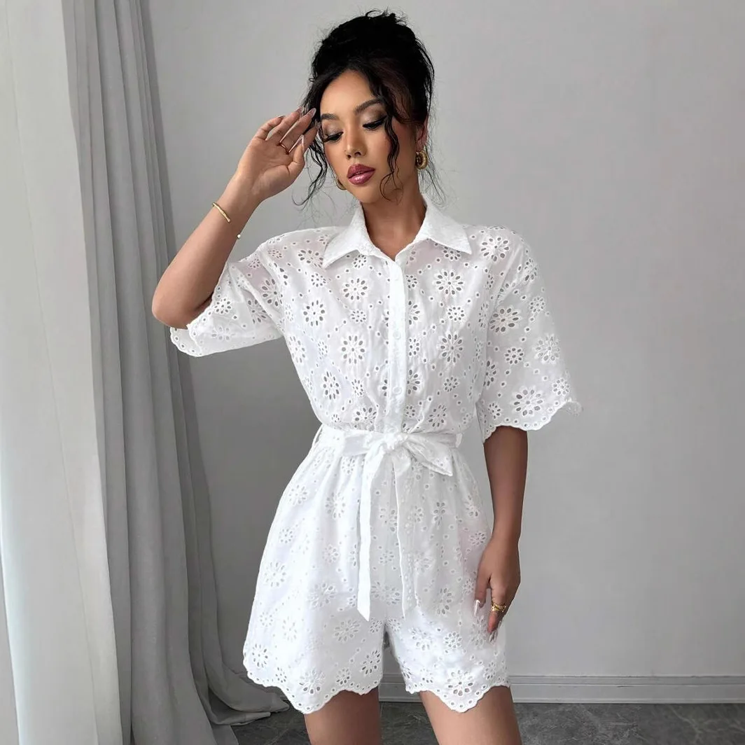 

Элегантные белые комбинезоны, женские однотонные откидные комбинезоны с вышивкой и короткими рукавами, новинка лета 2025 г.