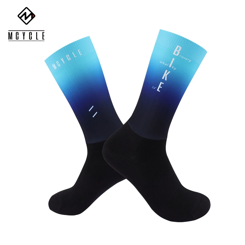 

Mcycle Gradient Color Aero Sport Socks Seamless Anti-Slip Cycling Seamless Compression Socks Riding Cycling Aero Socks ﻿