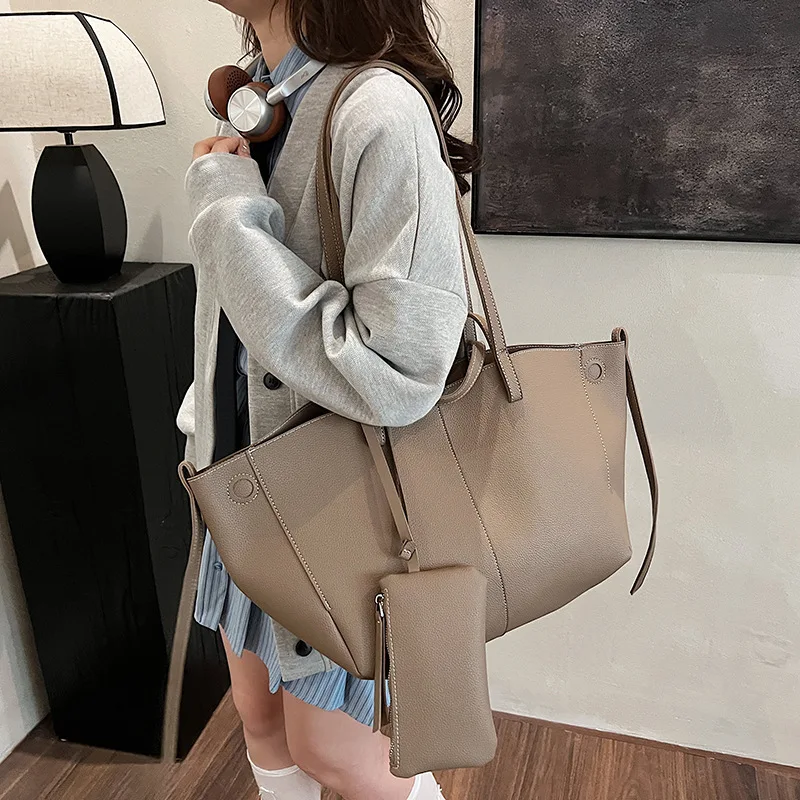 

2026 мягкая кожаная сумка с крыльями из искусственной кожи, большая вместительная сумка для пожилых людей, новая сумка через плечо для путешествий, большие сумки