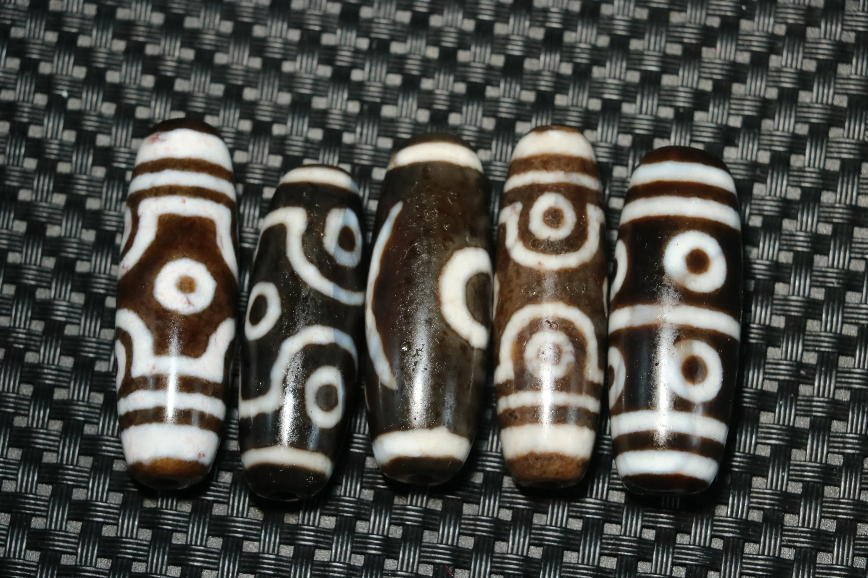 NO.10 Set of 5 PCS Energy Tibetan Top Old Agate Multiple Symbols dZi Bead Pendant 2023 For Jewelry Amulet Timestown UPD0725C123