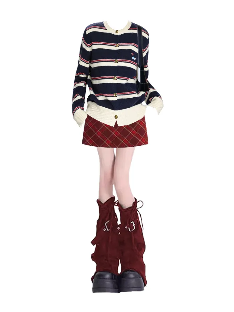 겨울 디자인 니트 컬러 블록 스트라이프 오픈 가디건 스커트 세트 여성 패션 심플 투피스 앙상블 고급스러운 느낌