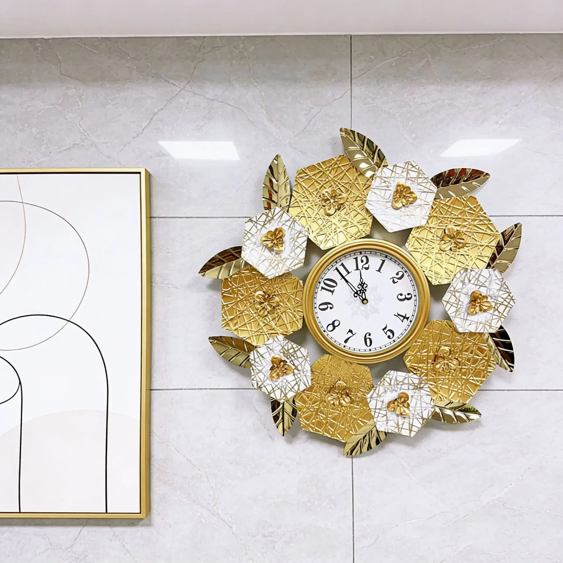 Wrought iron metal large flower wall hanging wall titanium wall clock three-dimensional hanging painting light luxury watch hous