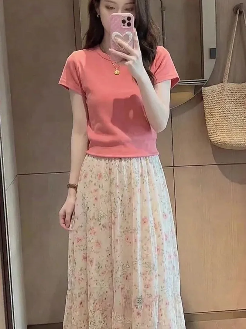 

Summer Unique Beautiful Women's Pure Color Youthful Short Sleeve T-shirt Floral Half-length Skirt Two-piece Set Casual Style