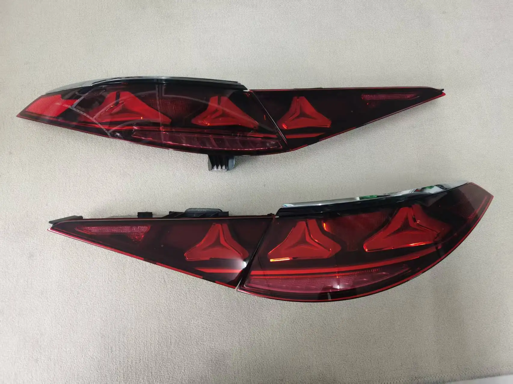 New Red Car Lights 2027 S 223-class LED Tail Lamp Rear Trunk Stop Brake Dynamic Signal Animation Auto Accessory