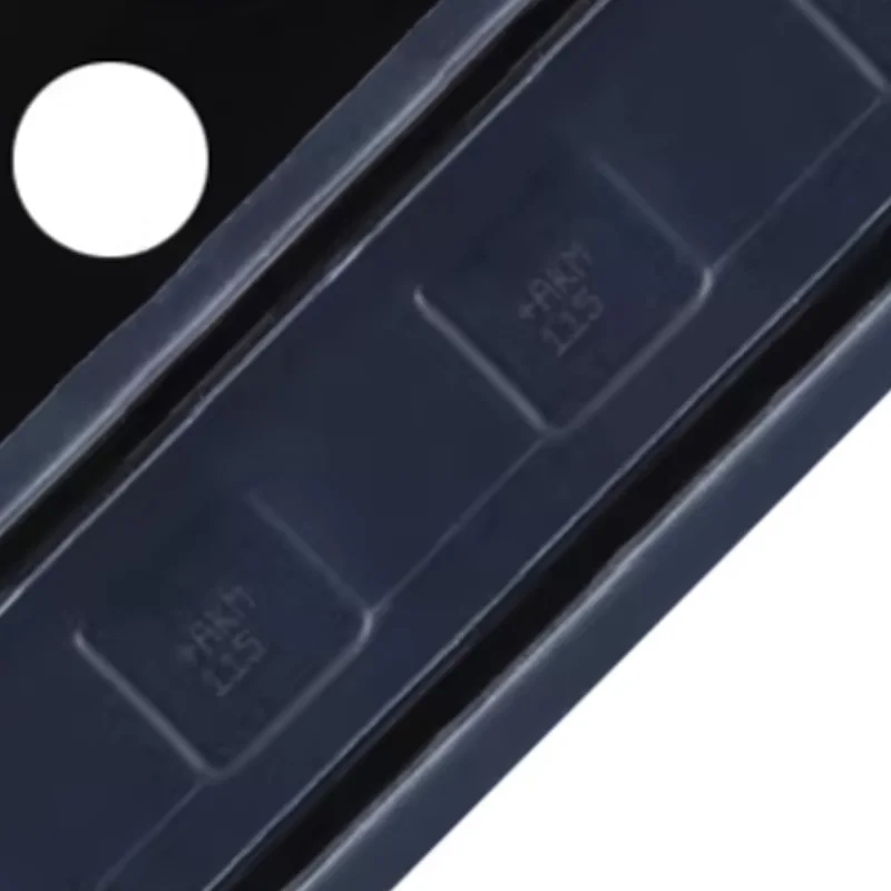 5 Brand New Max9835…