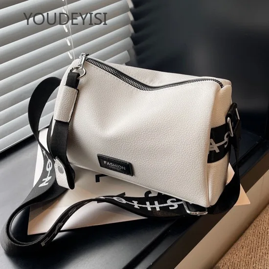 YOUDEYISI Korean Messenger Bag: Women\'s Bag, High-end Retro, Shoulder Bag, All-match Trend Under The Armpit