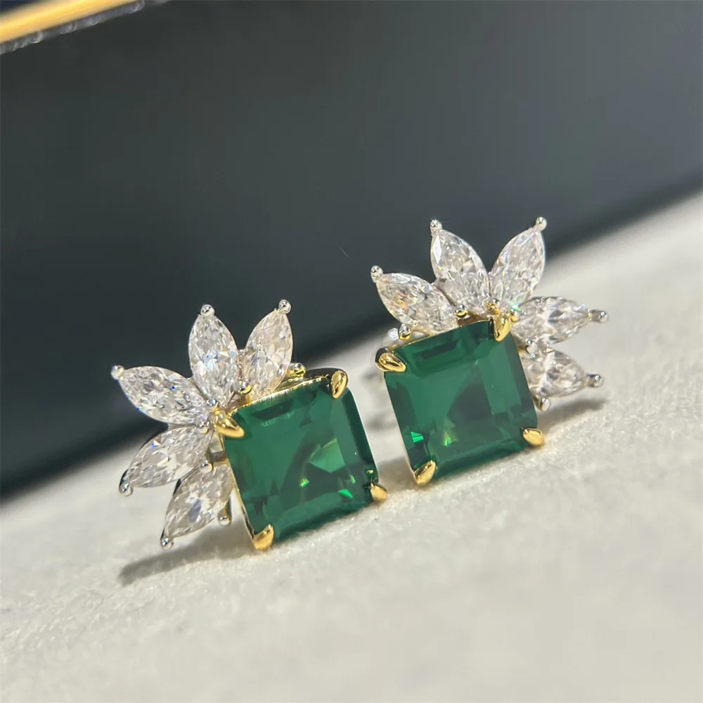 Emerald Horse Eyed Brocade Cluster Earrings With Unique Design Elegant And Noble 2023 New Earrings