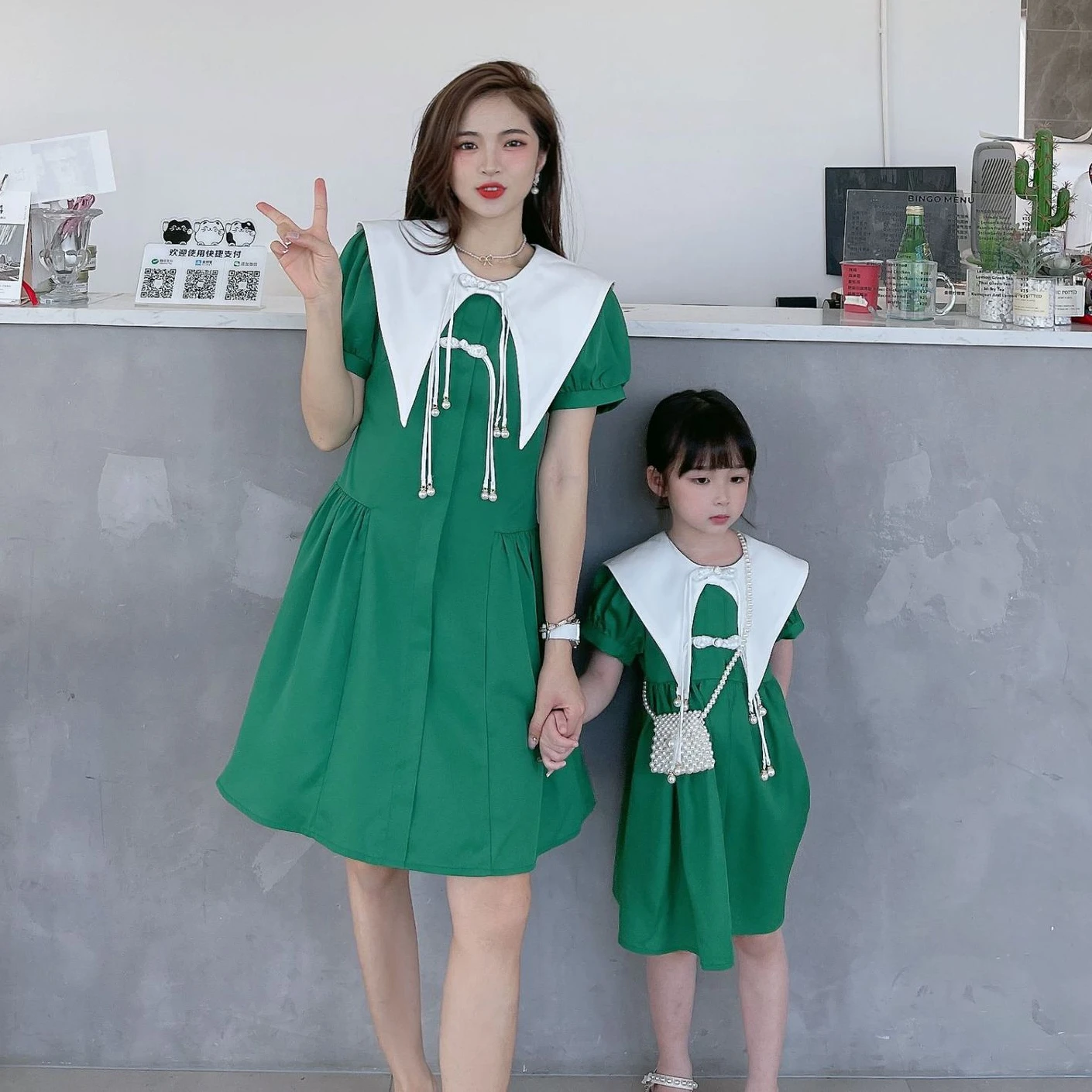 

Mom and Baby Girl Elegant Dress for Women and Daughter Green Short Sleeve Dresses 2023 Summer Mummy and Me Matching Clothes