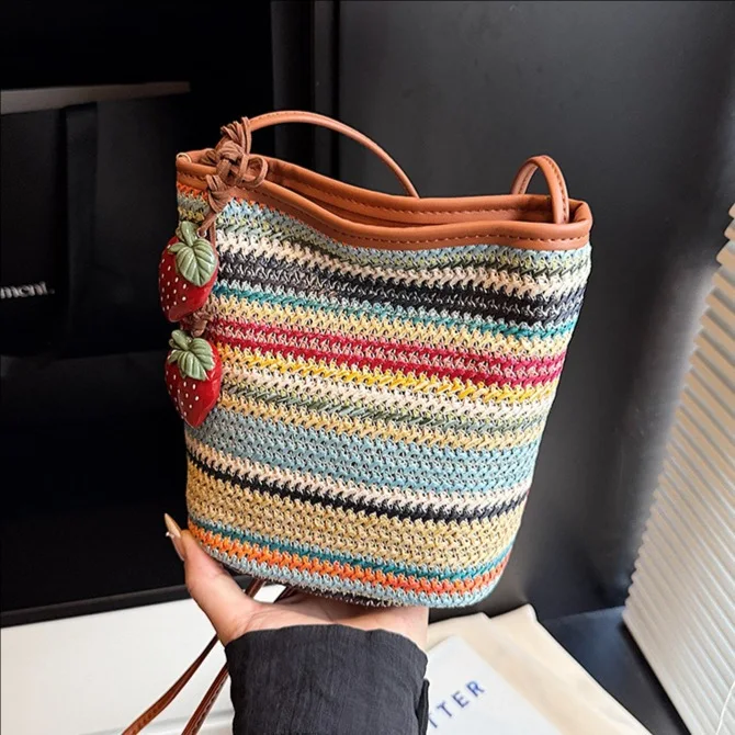 

2025 New Color Trend Straw Hand Bucket Bag Women's Leisure Beach Vacation Wind Travel Shoulder Messenger Bag