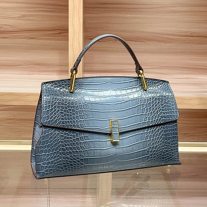 

Classic Designer Shopper Tote Diaper Bag For Women Luxury Large Capacity Elegant Leather Crossbody Handbag For Daily Errands