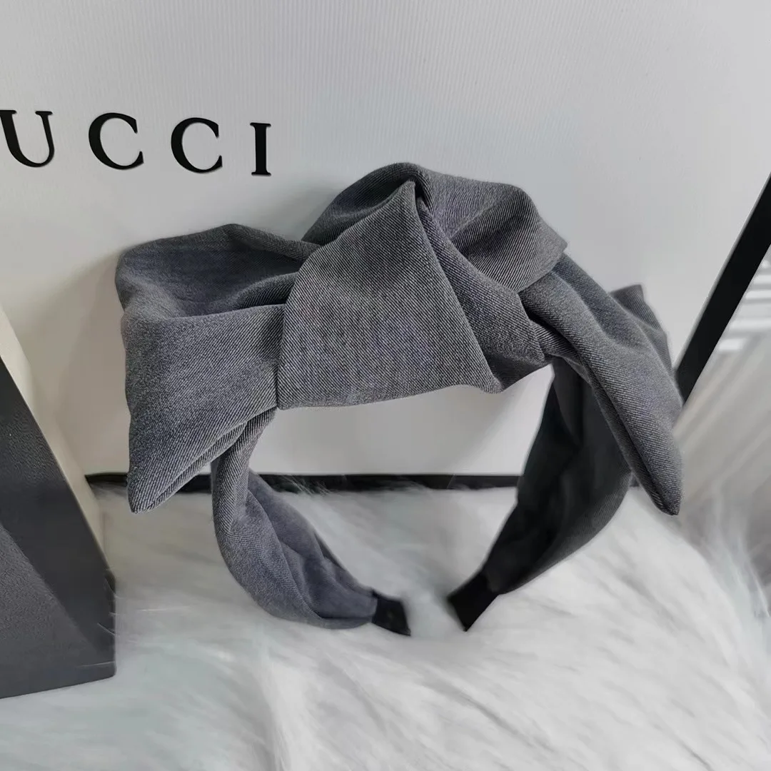 

2024 new Xiaoxiangfeng headband, foreign style, high-end bow, high skull top headband, widened and enlarged jewelry, female