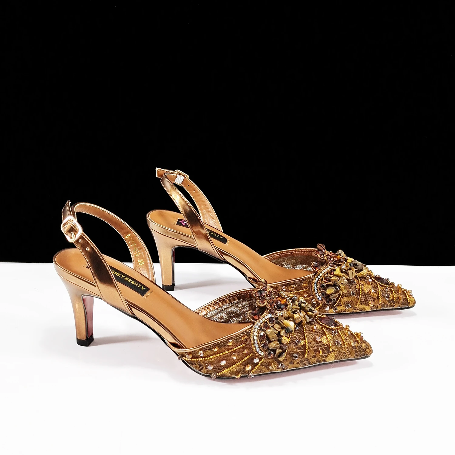 QSGFC التصميم الإيطالي أحجار الراين وأحجار المرجان السيدات أحذية الحفلات عالية الكعب أشار تو لون القهوة أحذية نسائية