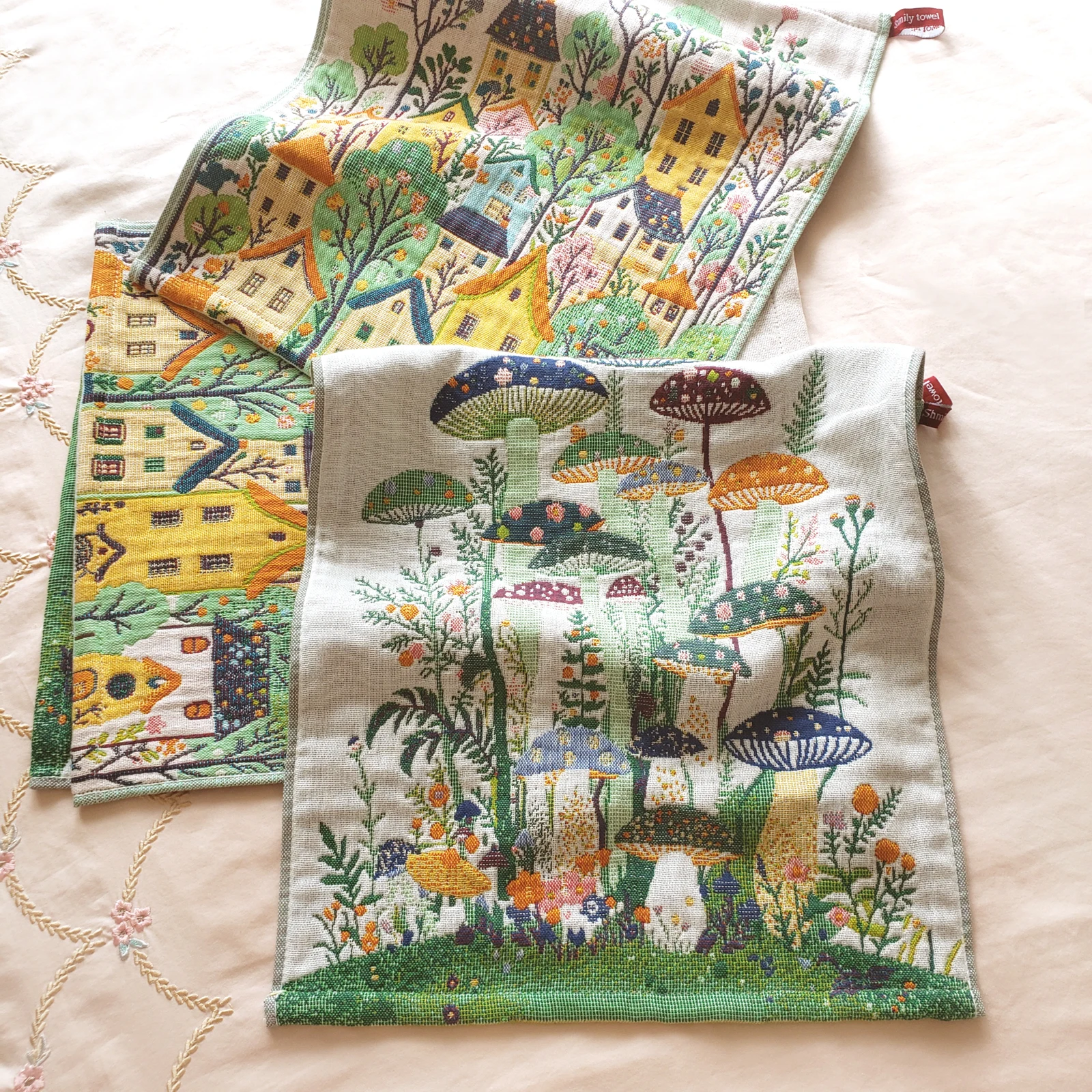 Beautiful Pure Cotton Yarn Towel Handkerchief 3 Layer Gauze Kitchen Hand Towel Absorbent and Quick Drying 35x40cm