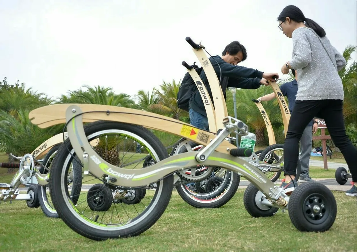 반 앉은 자세로 타는 자전거, 서서 타는 자전거. 세발 자전거형 창의적인 통근 차량