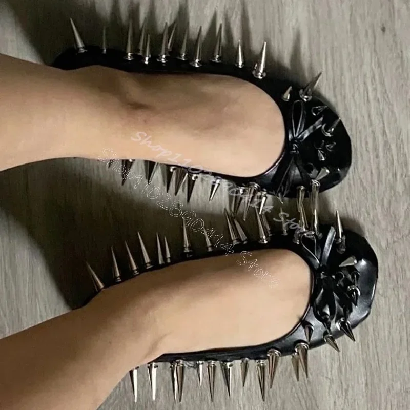 

Silver Spikes Black Bow Knot Round Toe Pumps Slip On Women Shoes Low Top Fashion Party Banquet Runway 2025 Zapatos Para Mujere