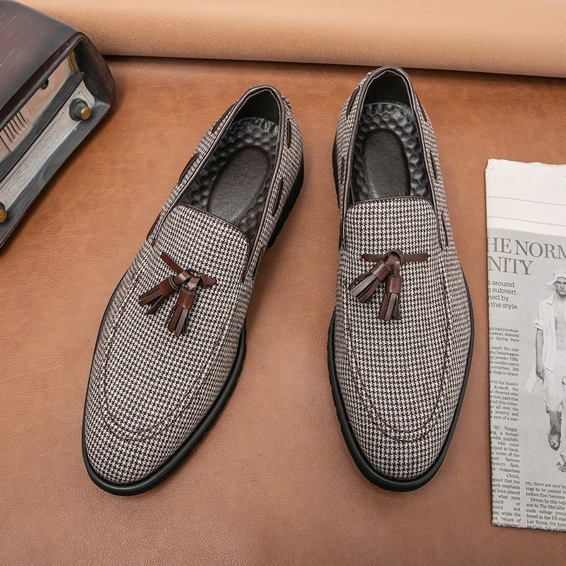 

Elegant Loafers Plaid Pattern Trendy Men's Business Shoes Banquet Dress Shoes Flat Shoes Men's Genuine Leather Casual Shoes