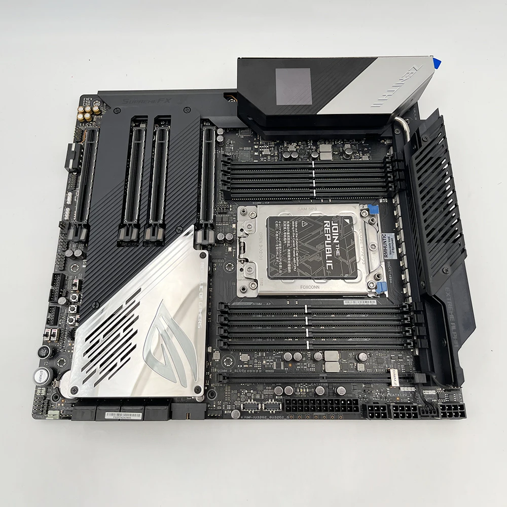 اللوحة الأم للألعاب ROG Zenith II Extreme Alpha TRX40 المقبس sTRX4 DDR4 M.2 USB3.2 E-ATX