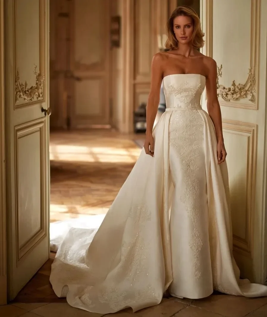 

2025 Elegant Mermaid Wedding Dresses Detachable Train Strapless Lace Appliques Beads Satin Bridal Bride Gowns Vestidos De Noiva