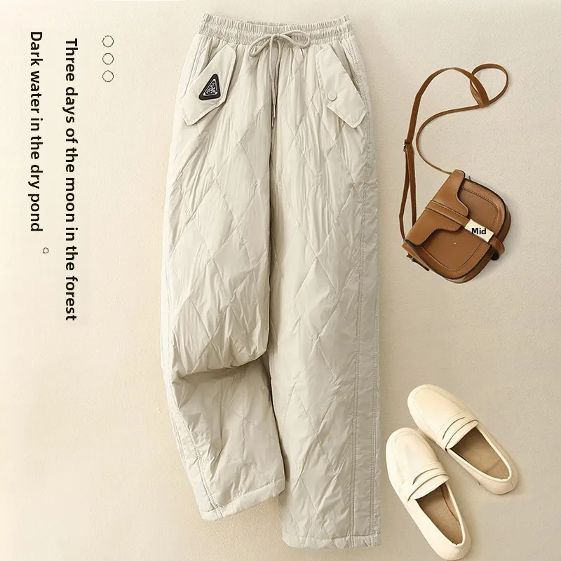 Pantaloni di cotone alla moda per le donne Inverno Nuovi pantaloni lunghi versatili casual dritti larghi Pantaloni lunghi di colore caldo da donna