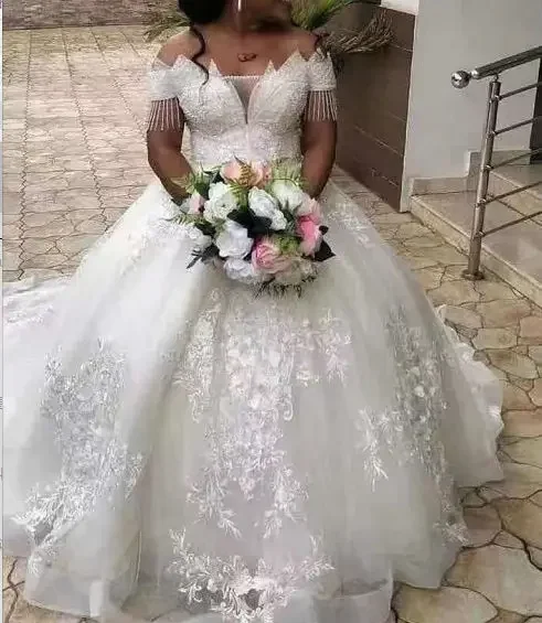 Robe De mariée en dentelle pour femmes africaines, sur mesure, incroyable, 2023