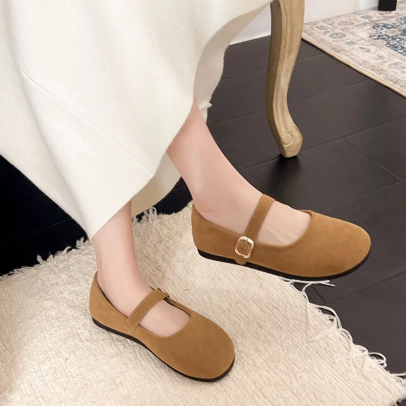 حذاء فردي مسطح من جلد الغزال غير رسمي على طراز جديد للنساء، نعل ناعم كلاسيكي جديد مريح وخفيف الوزن للنساء 2025 #4