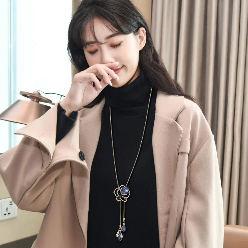 긴 우아한 목걸이, 우아한 블루 로즈 크리스탈 태슬 스웨터 체인