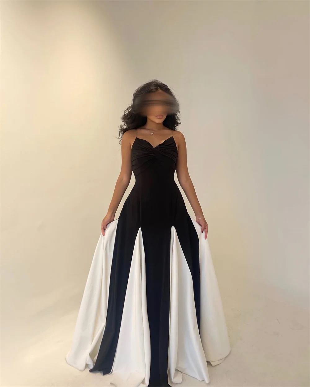 Customized Evening Gown Saudi Arabia Prom Dearin V-neck A-line Floor Length Skirts Sleeveless Bespoke Occasion Dresses Formal Dr