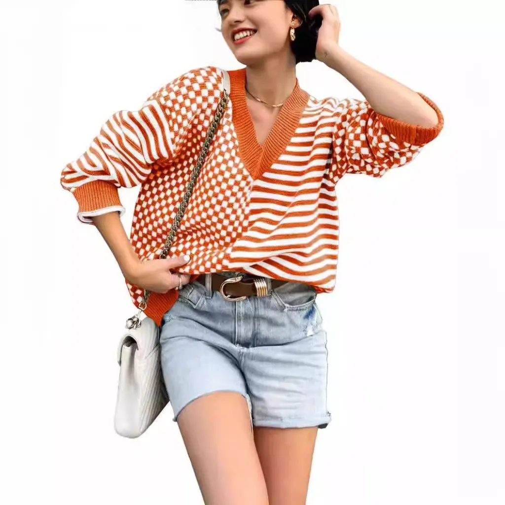 

Women's Striped Checkerboard Color-block V-neck Sweater Long-Sleeved Trendy Top Loose Fit European American Style