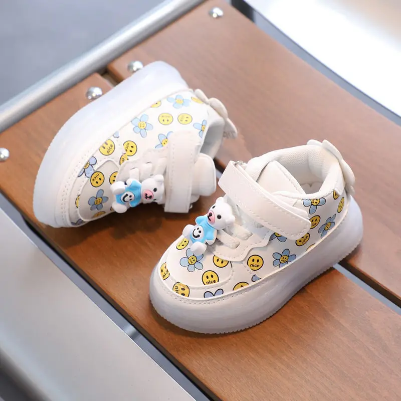 New Baby Kids Toddler Shoes Leather Board Shoe Smile Strawberry Printed LED Luminous Sneakers Casual Shoes for Girls Age for1-6