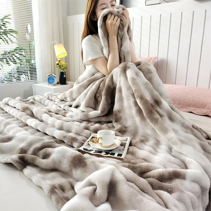 Extra Soft Fuzzy Faux Fur Throw Blanket for Sofa Mink Plush Leopard Throws Comfortable Cozy Warm for Bed and Couch Decoration 2