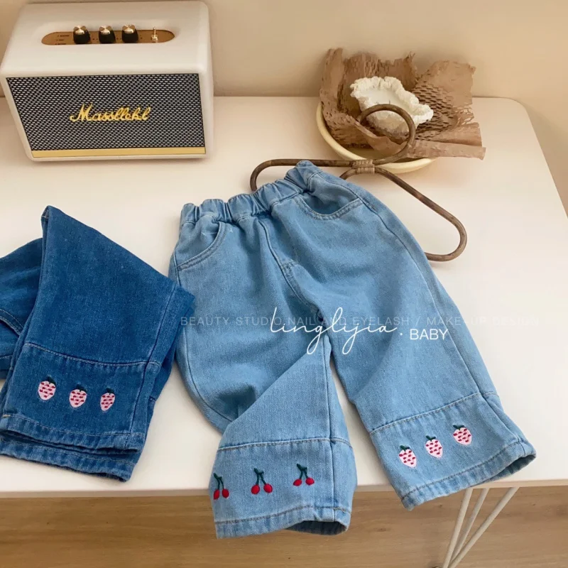 

24Spring and Autumn New Girls' Trendy Jeans Children's Labeling Letters Pants Baby Leisure Straight-Leg Pants