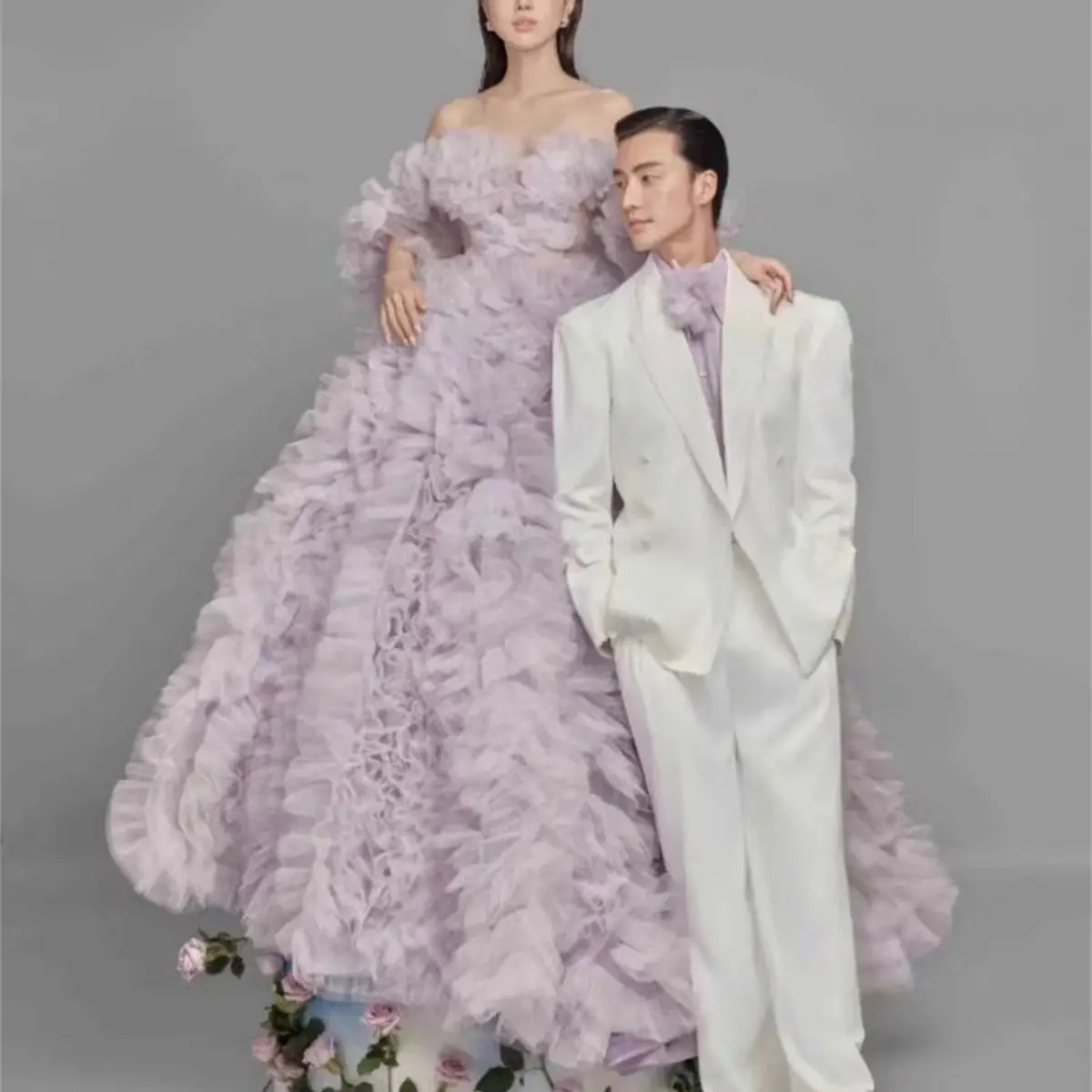 Wedding Celebrity Dress Stage Neck Feather Cascading To Floor Purple Tulle Noble Elegance 2023 فستان حفلات الزفاف 웨딩 드레스