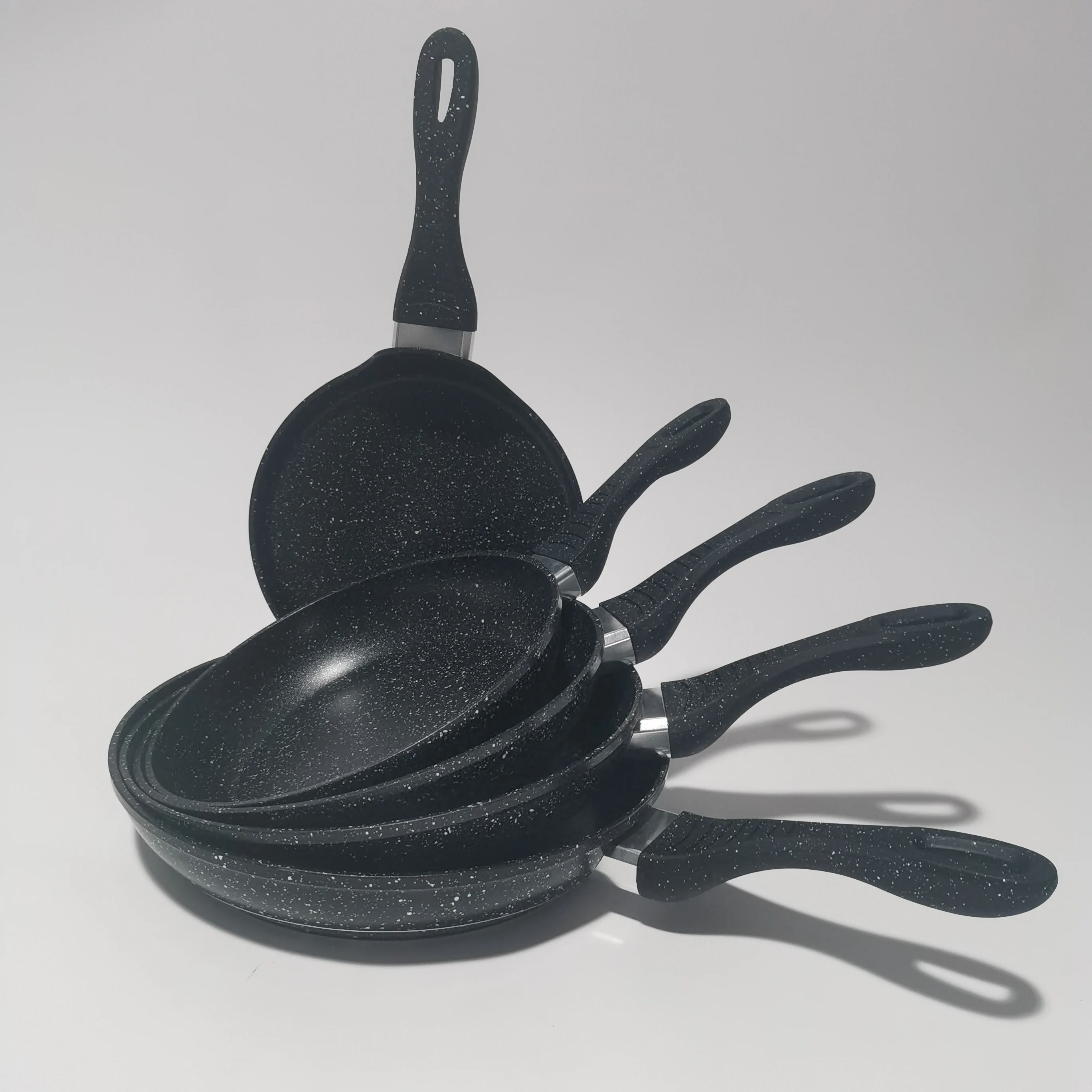 

Non Stick Fry Pan of Cookware Pan for Kitchen Use Bakelite Handle Heat Resistant Fry Pan Set