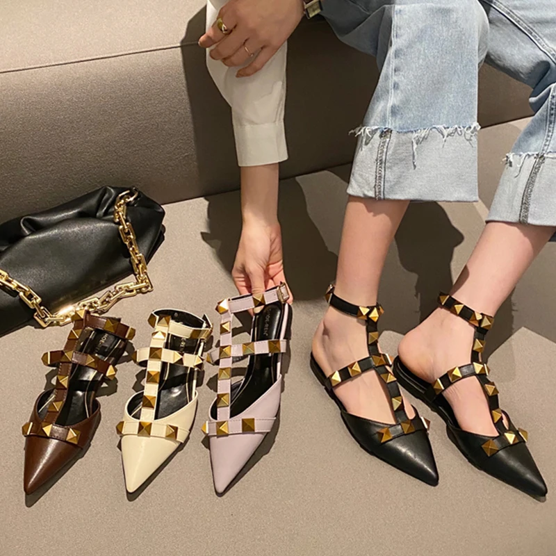 New Rivet Mules Sandals Women Flats Rome Shoes Female Pointed Toe Casual Slides Ladies Fashion 2023 Summer Fashion Beach Sandals