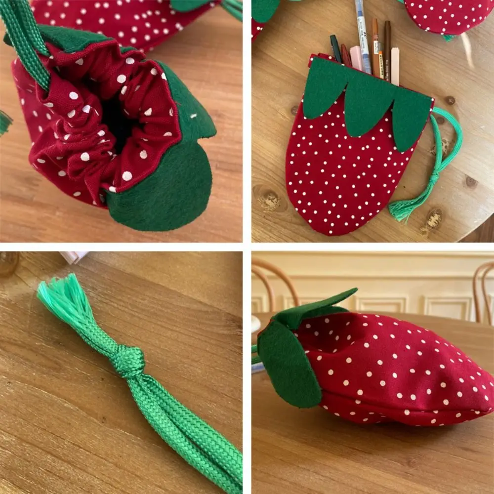 Borsa per la conservazione della borsa con coulisse alla fragola di grande capacità borsa per cosmetici in stile coreano borsa per strumenti di bellezza tascabile per il trucco