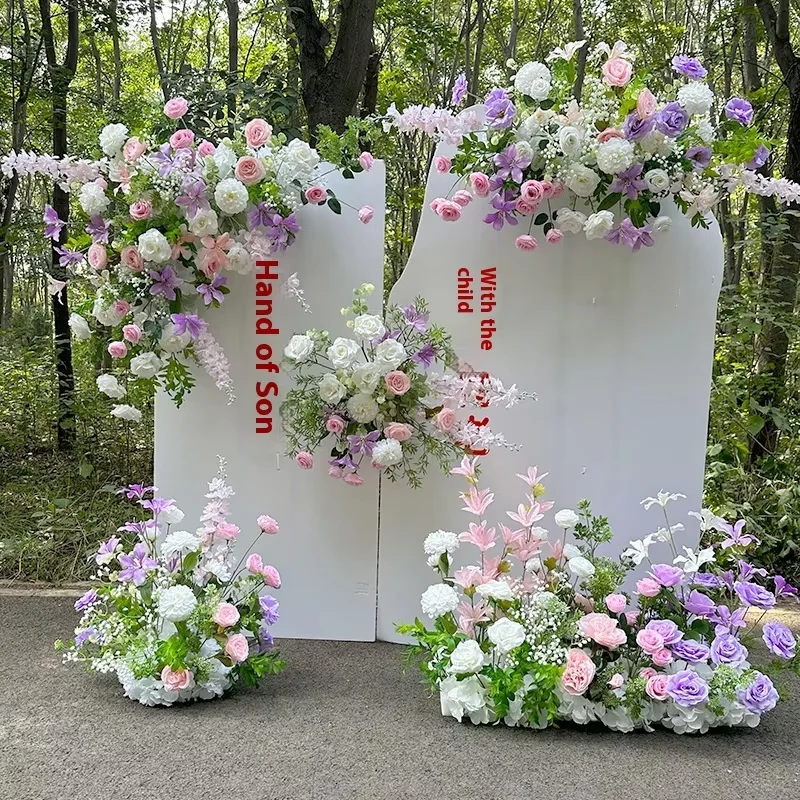 

Wholesale High Quality Purple Runner Artificial Rose Ornaments Ball and Flower Runner for Halloween and Graduation Occasions