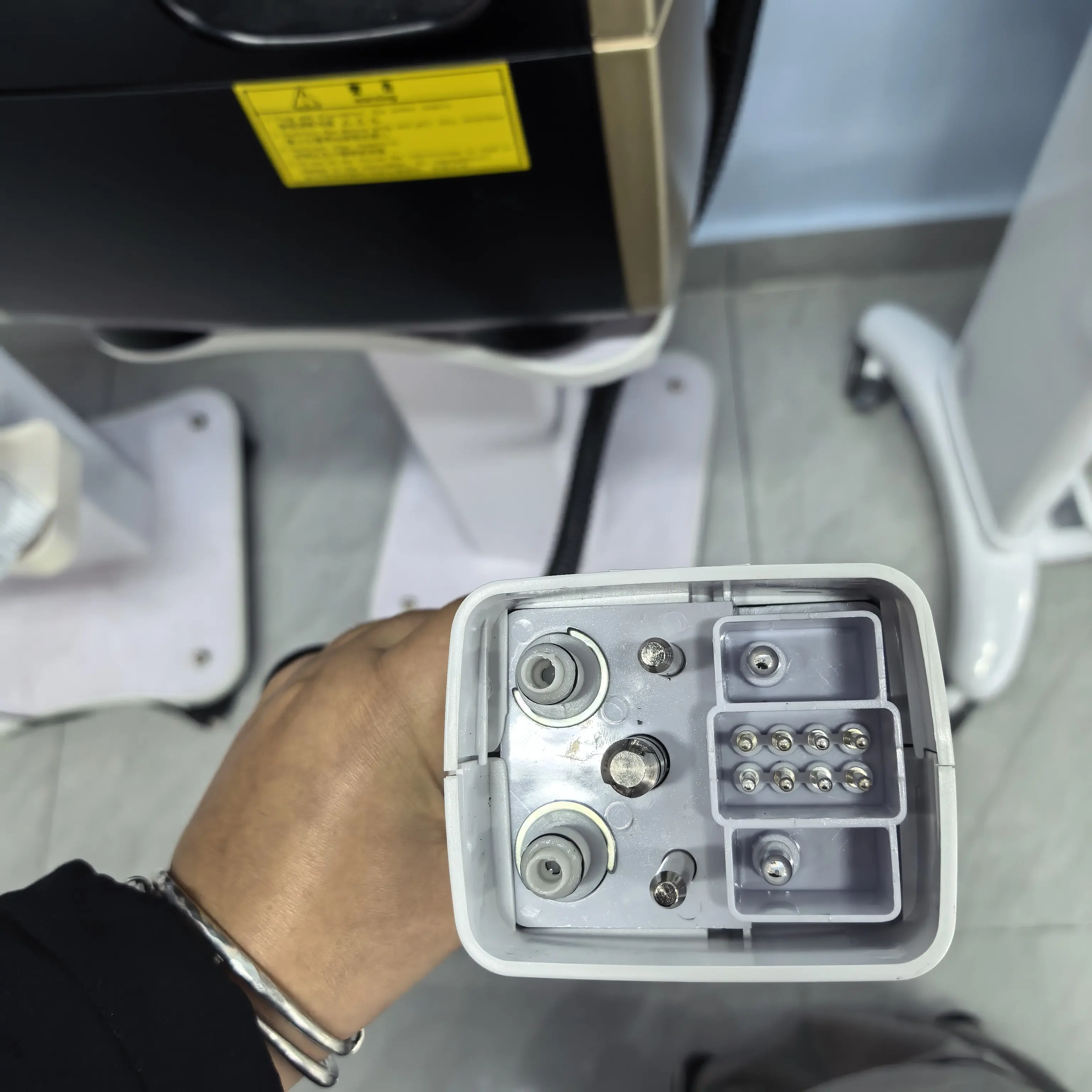 CE 인증 3파장 다이오드 레이저 제모기 아이스 티타늄 쿨링 무통 영구 제모 기계 (살롱용)