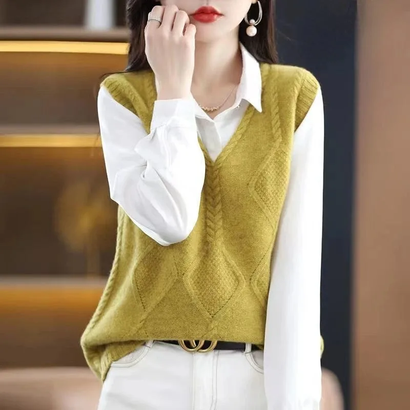 Spring Autumn New Sleeveless V-neck Korean Streetwear Fashion Women Solid Knitted Sweater Vest Casual Loose Vintage Pullover Top