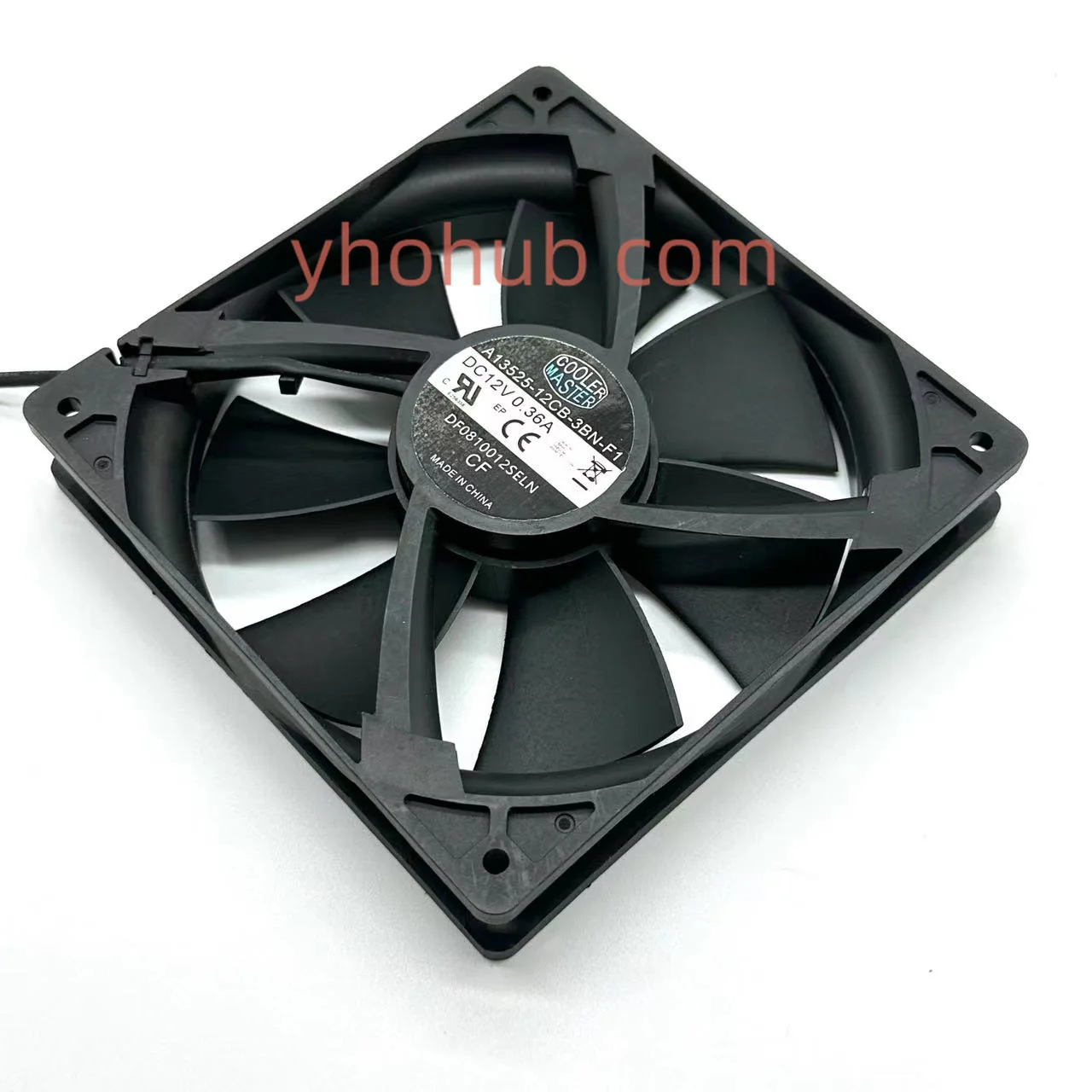 

Cooler Master A13525-12CB-3BN-F1 DC 12V 0.36A 135x135x25mm 2-Wire Server Cooling Fan