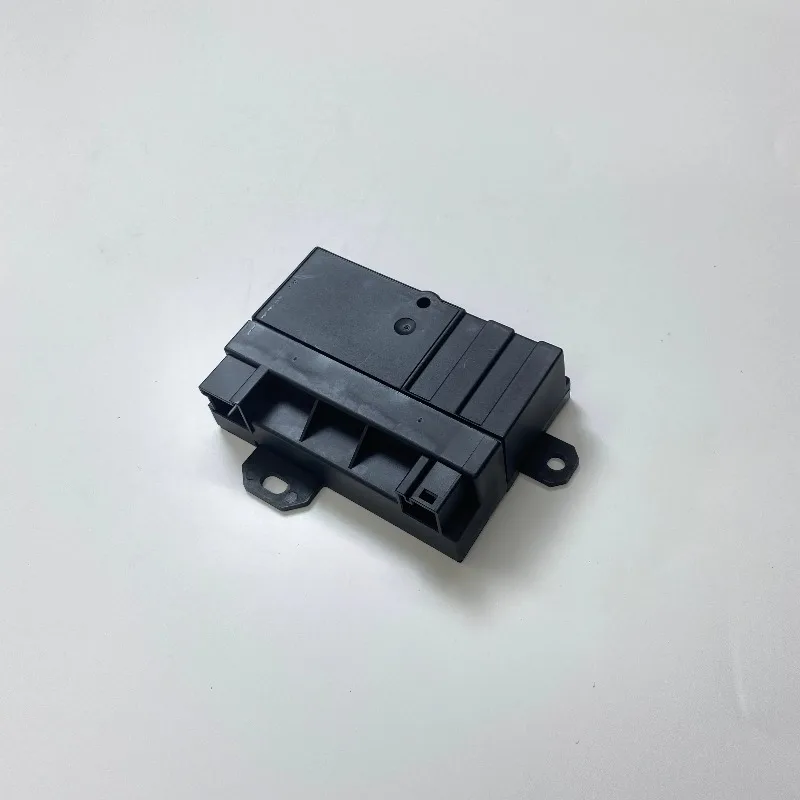 

0009003101 for Mercedes Benz Auto Parts Fuel Pump Driver Module