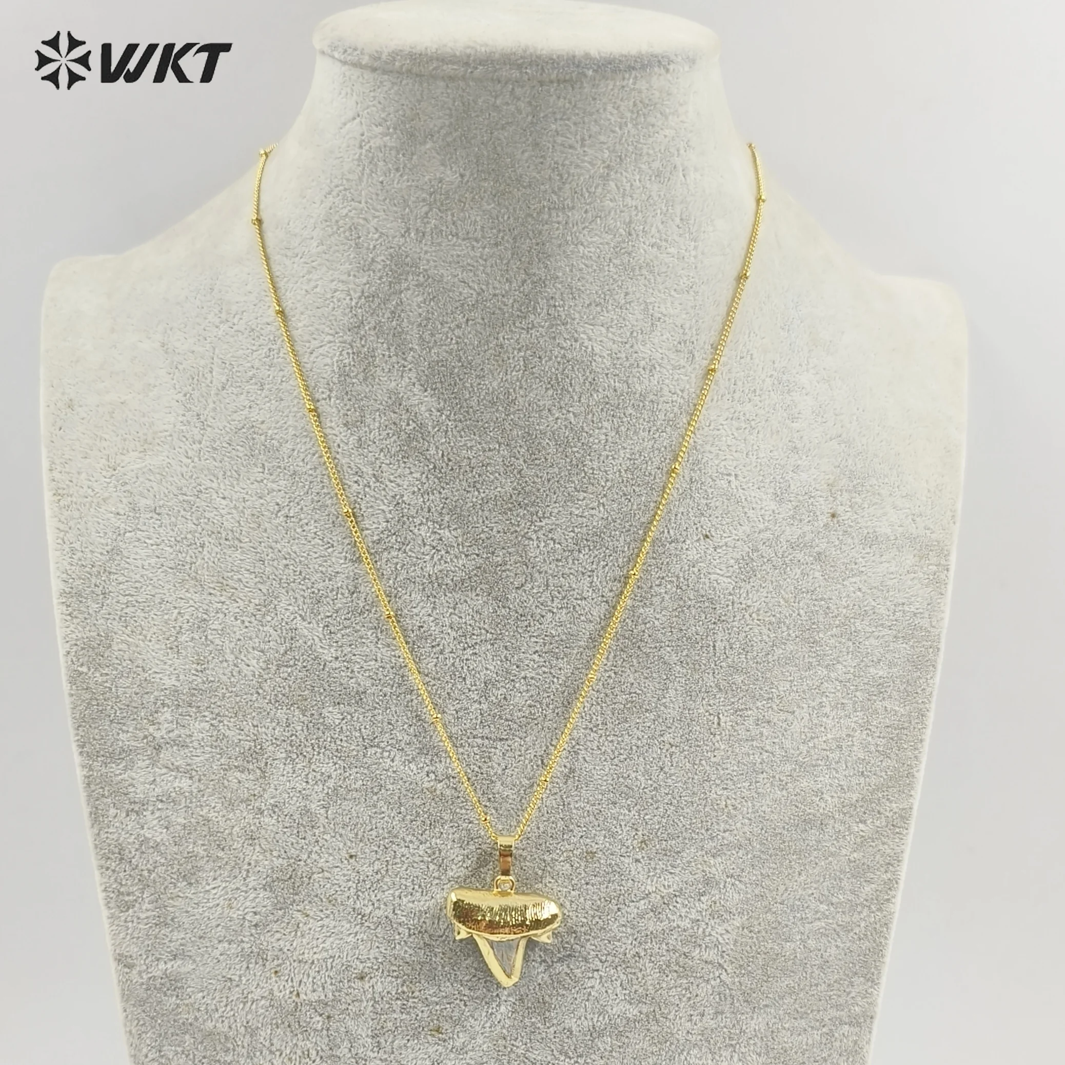 WT-N757 New Arrival Fashioinable Unique Artificial Specimen Tooth Shape Unise  Shell Necklace 18inch Long For Engagement