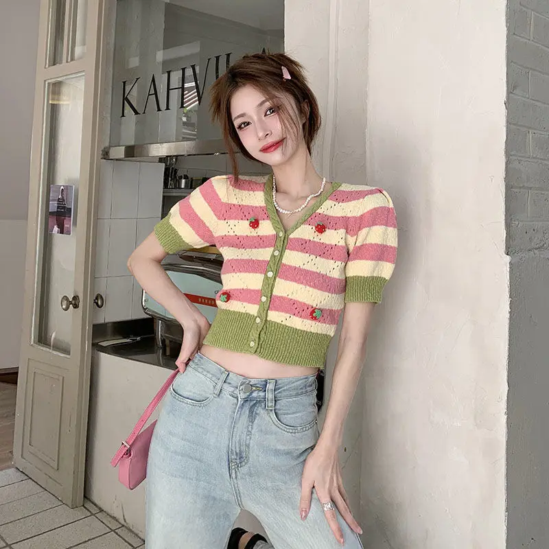 Striped Summer T-shirts Women Ulzzang Slim Students V-neck Vintage Young Y2k Girls Tops Knitwear Popular Ins Short-sleeve Tees