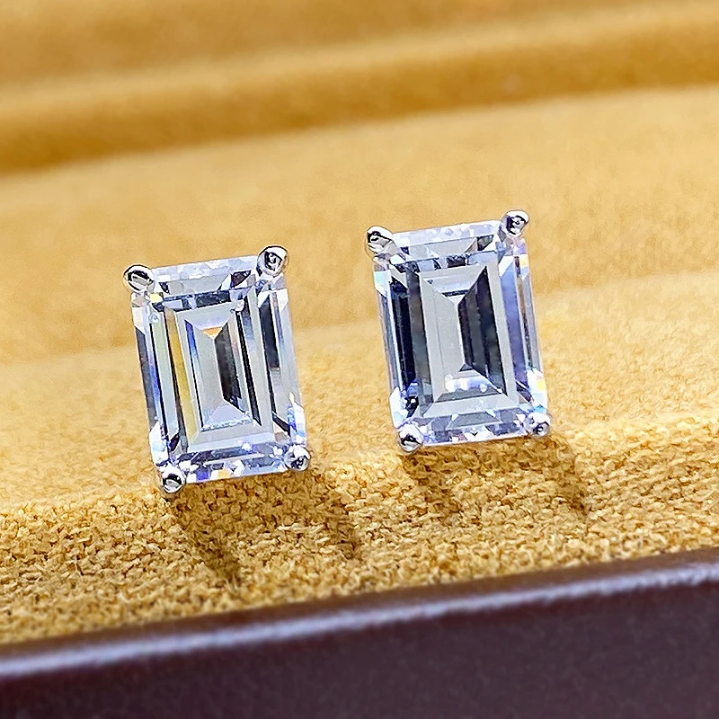 S925 Sterling Silver High Carbon Diamond Earrings Cutting Simulation Square Zircon Earrings Simple and Versatile