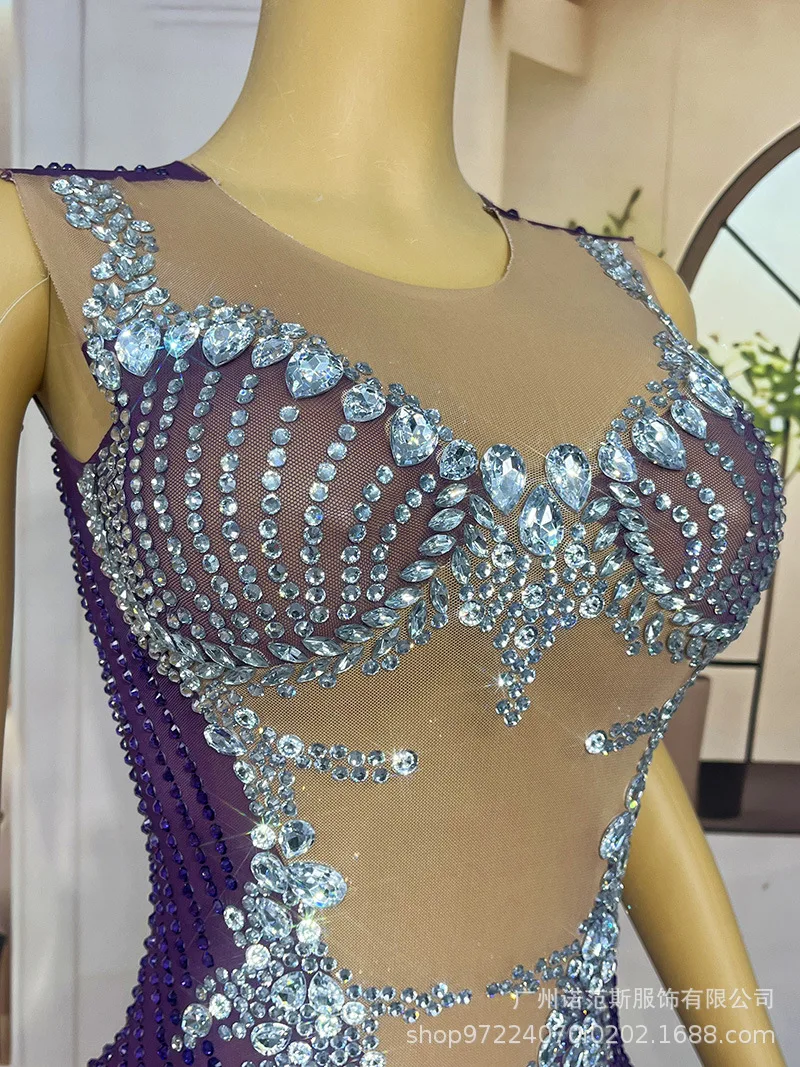 Zware industrie Steentjes Paarse billen Temperamentjurken Zangeres High-end sfeervolle modellen Catwalks Gewaden Longues